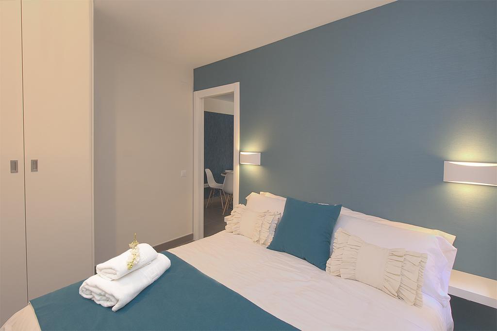 Apartamentos Malagueta Urban Beach Malaga Exterior photo