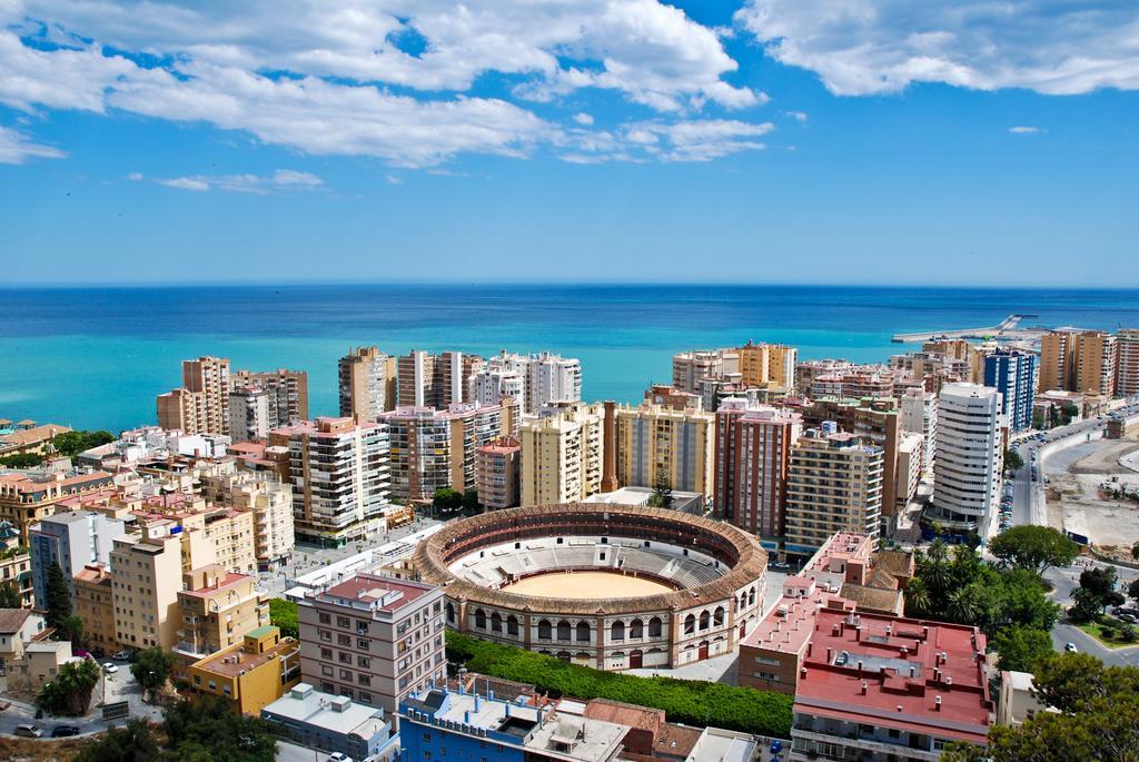 Apartamentos Malagueta Urban Beach Malaga Exterior photo